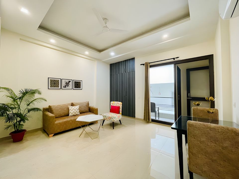 Standard 4 BHK
