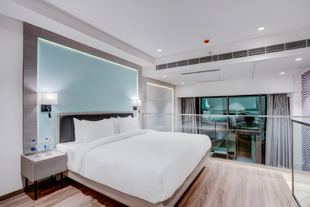 Duplex Premium Suite King Bed with Balcony