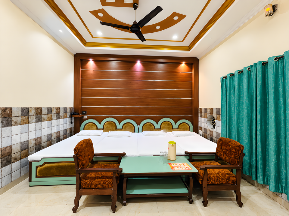 ⁠Family Bed Non Ac Room
