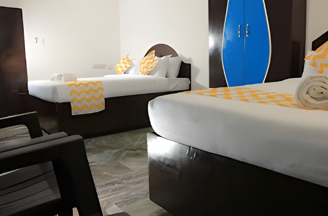 Deluxe Double Ded AC Room