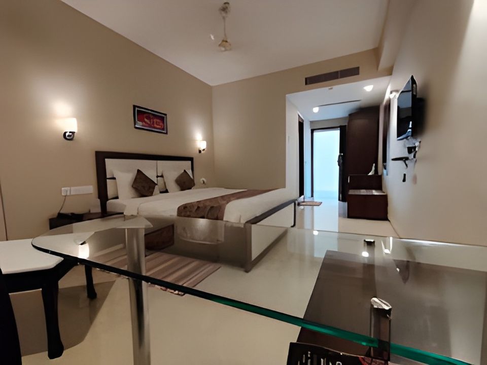 Diamond Room