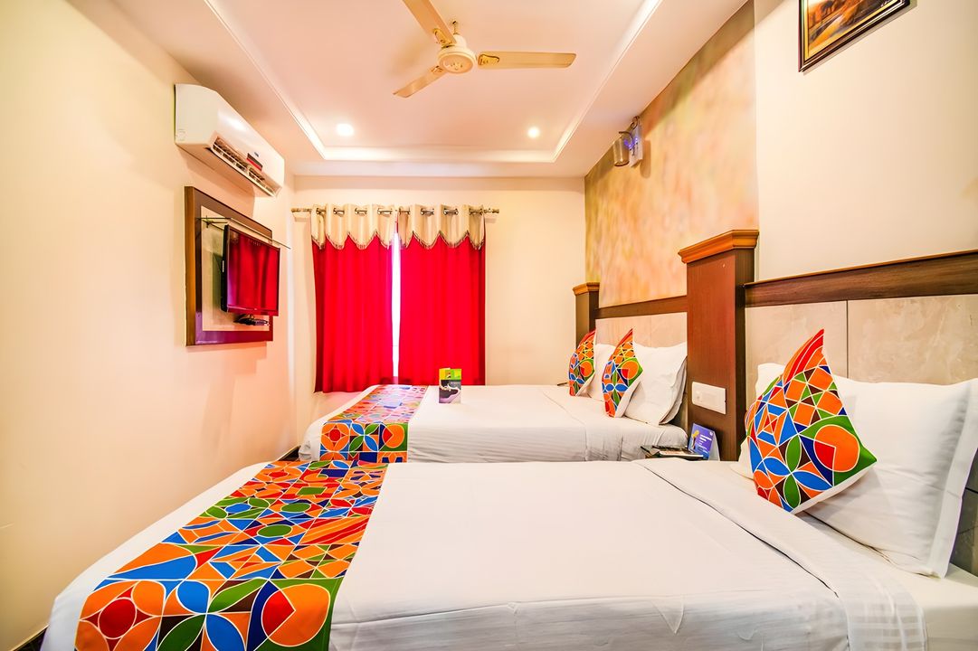 Semi Deluxe Room