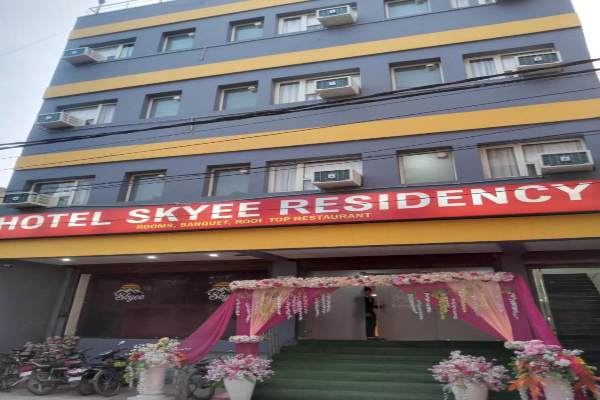 Hotel Skyee Residency