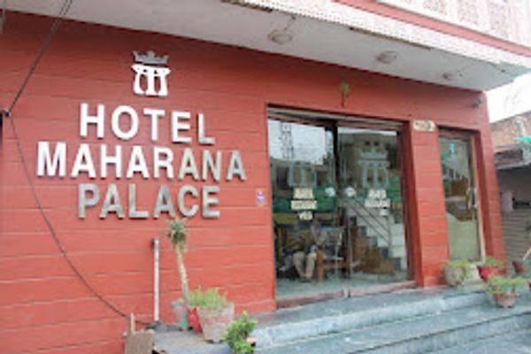 Hotel Maharana Palace