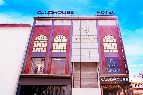 Clubhouse Hotel Ayodhya