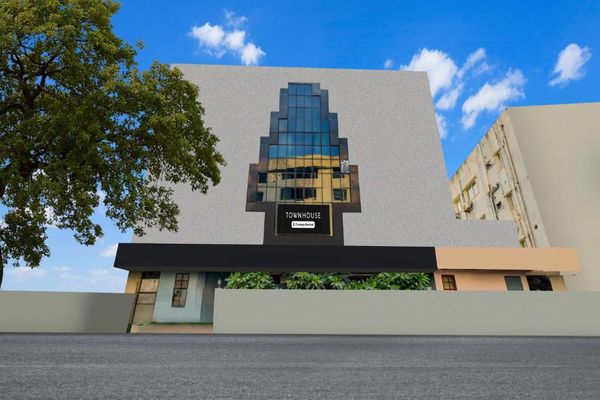 Super Townhouse Lakdikapul