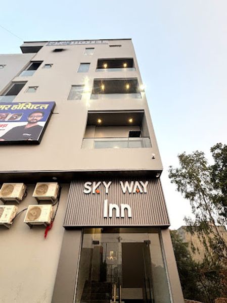 Hotel Sky Way Inn