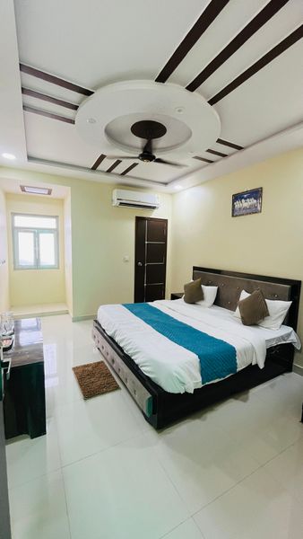 Hotel The Majestic Taj