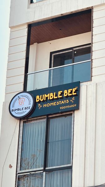 bumble bee homestays