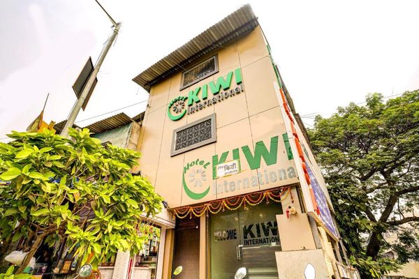 Hotel Kiwi International