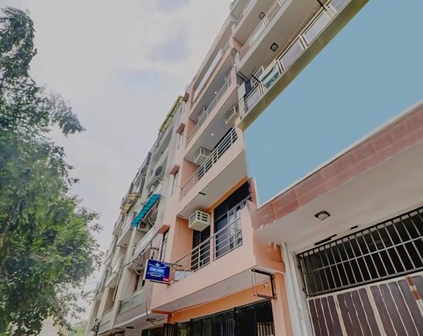 Hotel Star Light Inn Near Lotus Temple