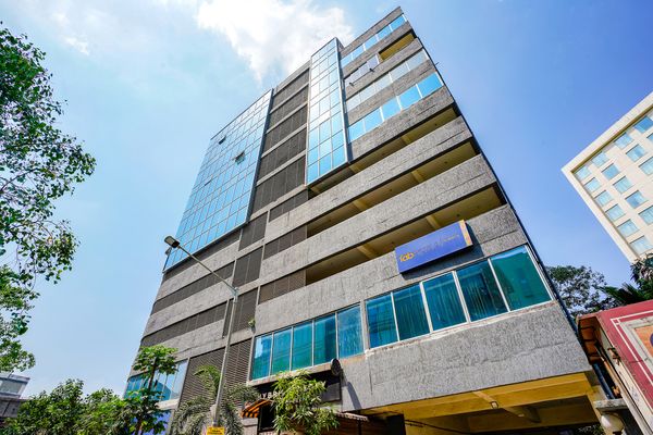 Hotel The Azure