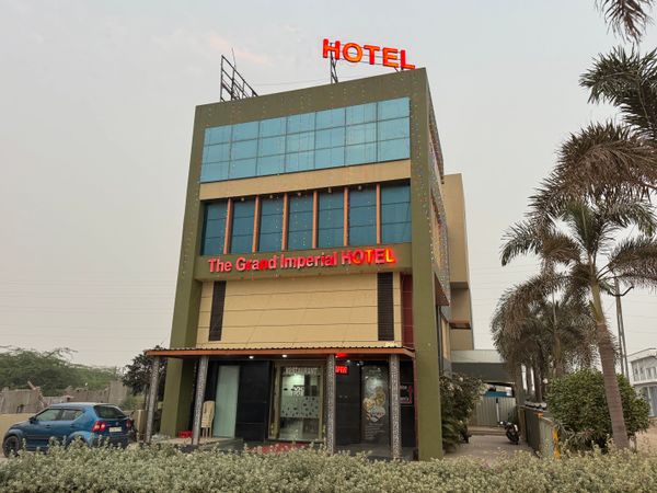 The Grand Imperial Restaurant & Hotel