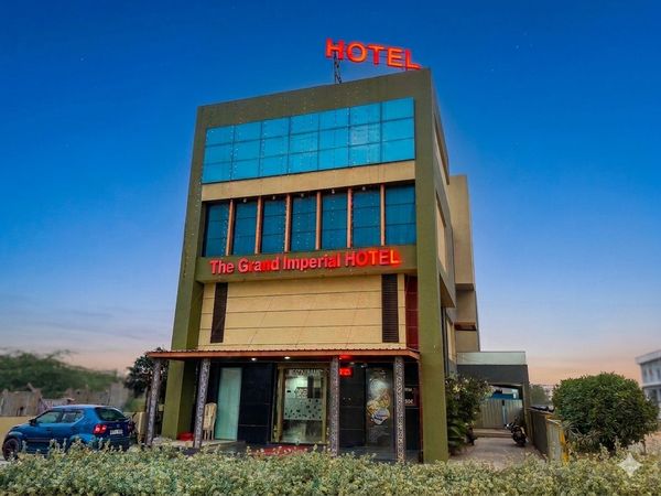 The Grand Imperial Restaurant & Hotel