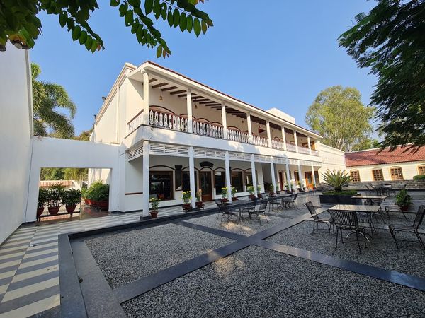 Chanakya BNR Hotel