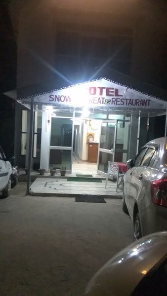 HOTEL SNOW RETREAT