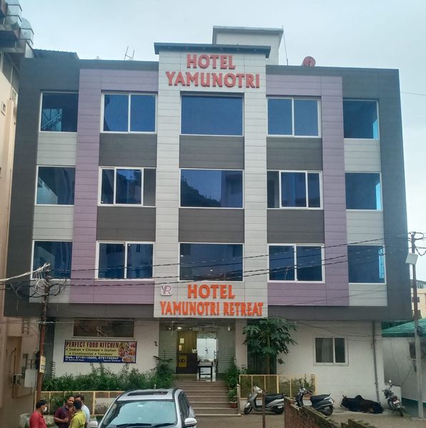 Hotel Yamnotri Retreat